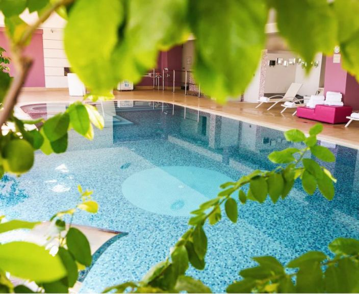 Saulėtos atostogos Riminyje, 4* YES HOTEL TOURING viešbutyje, Italijoje!