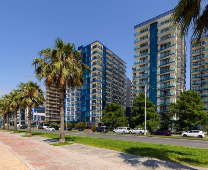 Ilsėkitės prie Juodosios jūros, 4* AQUA BATUMI HOTEL & APARTMENTS viešbutyje, Batumyje!