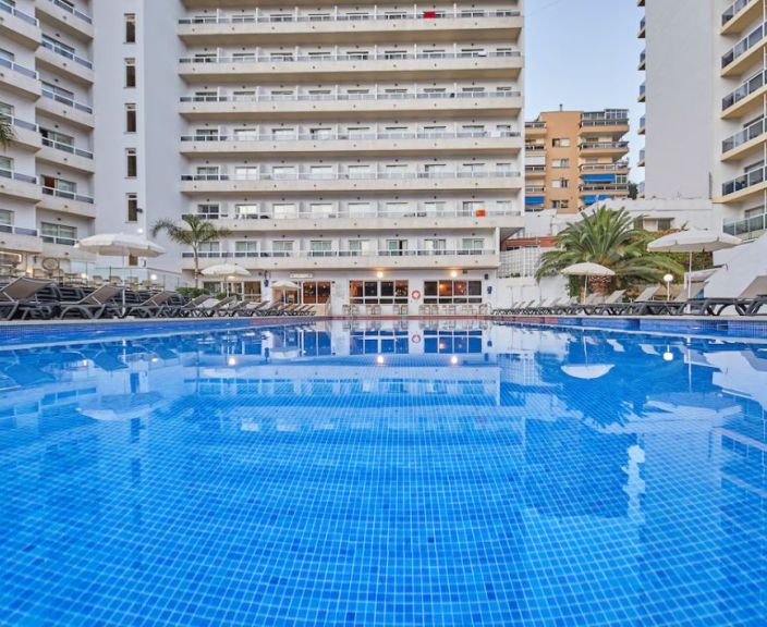 Saulės kupinos atostogos Kota del Solyje, 4* SANDOS GRIEGO HOTEL viešbutyje!