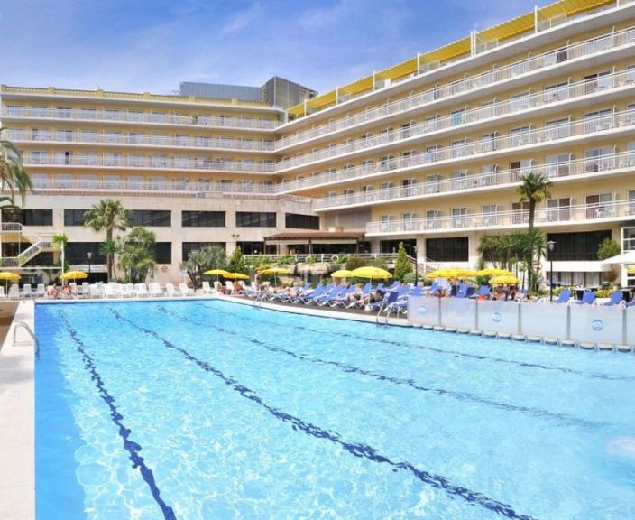 Nuotaikingos atostogos Kosta Bravoje, 4* GHT OASIS PARK & SPA viešbutyje!
