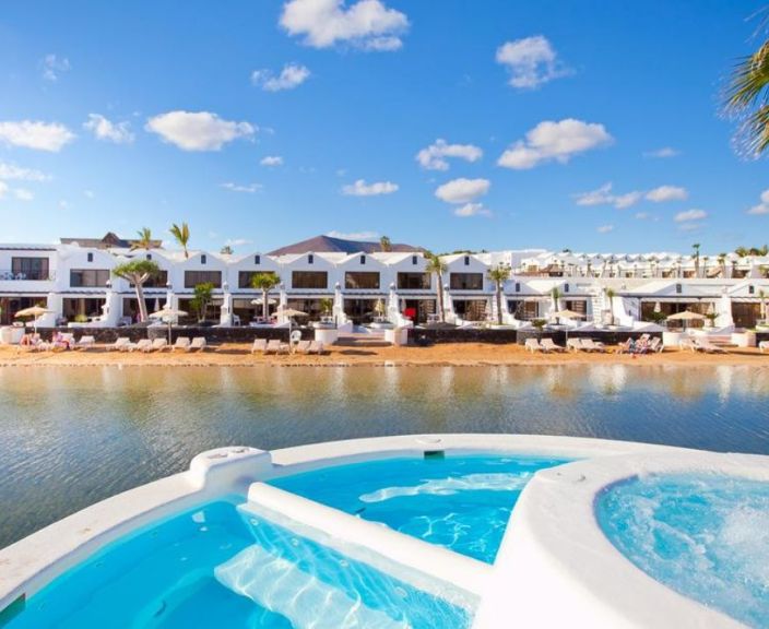 Poilsis prie jūros Lanzarotėje, 4* SANDS BEACH RESORT viešbutyje!