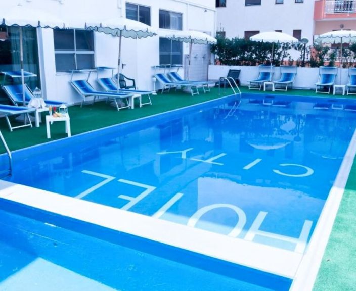 Saulėtas poilsis Italijoje, 4* HOTEL CITY viešbutyje, šalia Peskaros!