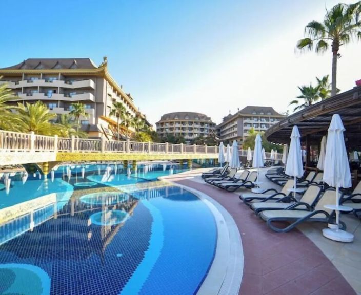 Smagios atostogos Turkijoje, 5* ROYAL DRAGON HOTEL viešbutyje!