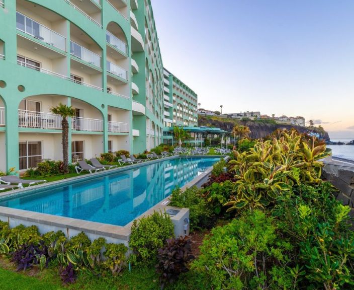 Lepinantis poilsis visai šeimai Madeiroje, 4* PESTANA OCEAN BAY ALL INCLUSIVE RESORT!