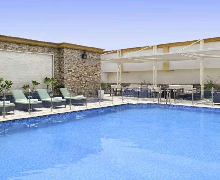 Aukštos kokybės poilsis Džedoje, 4* MOVENPICK HOTEL JEDDAH viešbutyje!