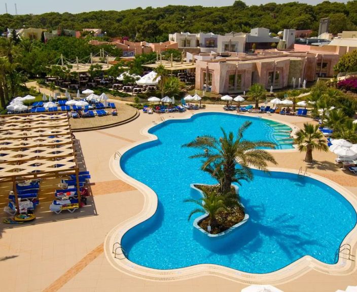 Šeimos atostogos prie Viduržemio jūros – 5* BLUE WATERS CLUB viešbutyje!