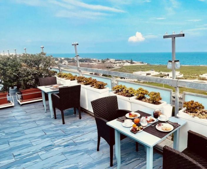 Poilsis Italijos pakrantėse – 4* BARION HOTEL & CONGRESSI viešbutyje!