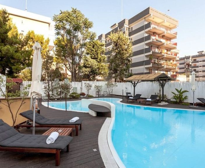 Modernus poilsis Italijoje – 4* HI HOTEL BARI viešbutyje!