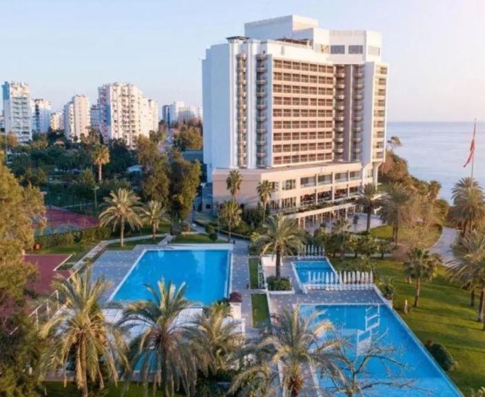 Ilsėkitės šiluma lepinančioje Turkijoje, 5* AKRA HOTEL viešbutyje!