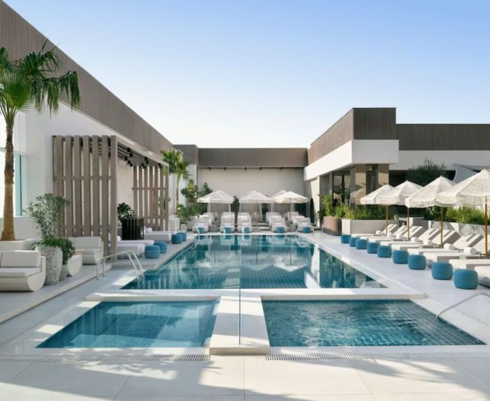 Ištaigingasis Dubajus ir poilsis 5* SHERATON GRAND HOTEL DUBAI viešbutyje!