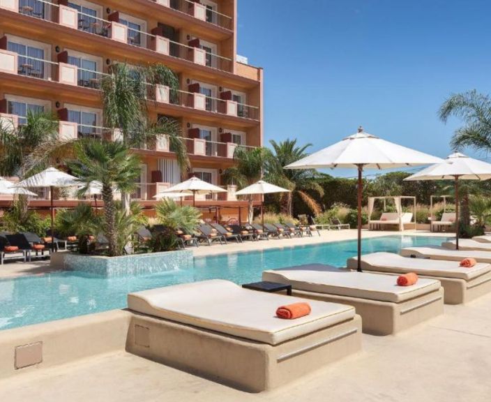 Mėgaukitės saule ir ramiu poilsiu Ispanijoje, 3* LUNA PARK HOTEL YOGA & SPA viešbutyje!