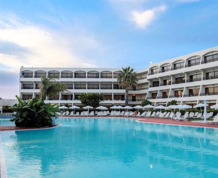 Nesibaigiančios saulės vonios Rode, 4* SOL COSMOPOLITAN RHODES BY MELIA viešbutyje!