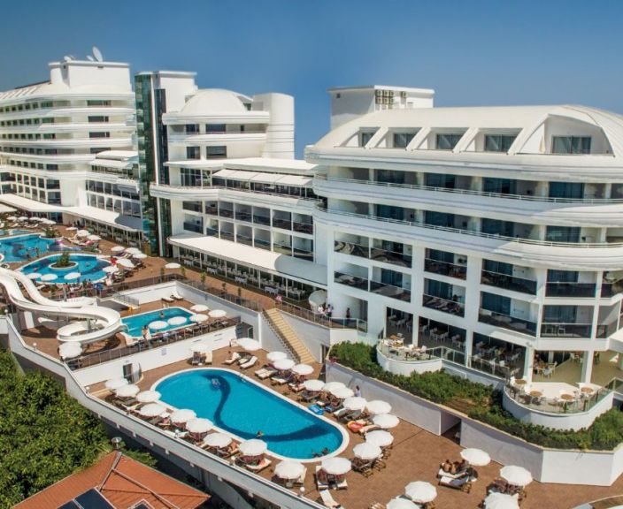 Karštos atostogos Turkijoje, 5* LAGUNA BEACH ALYA RESORT & SPA HOTEL vietšbutyje!