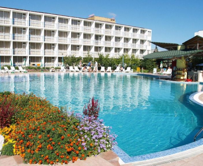 Atostogos šiltojoje Bulgarijoje, 2* BALATON viešbutyje!