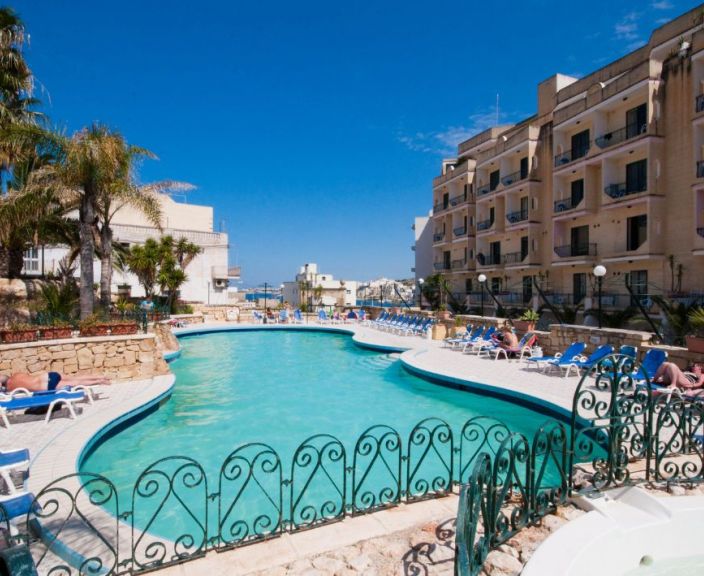 Lepinkitės saule Maltoje, 3* PORTO AZZURRO APARTHOTEL viešbutyje!