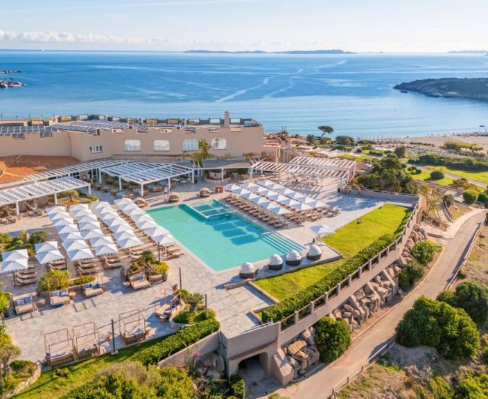 Mėgaukitės atostogomis saulėtoje Sardinijos saloje, 5* MANGIA'S SARDINIA RESORT viešbutyje!