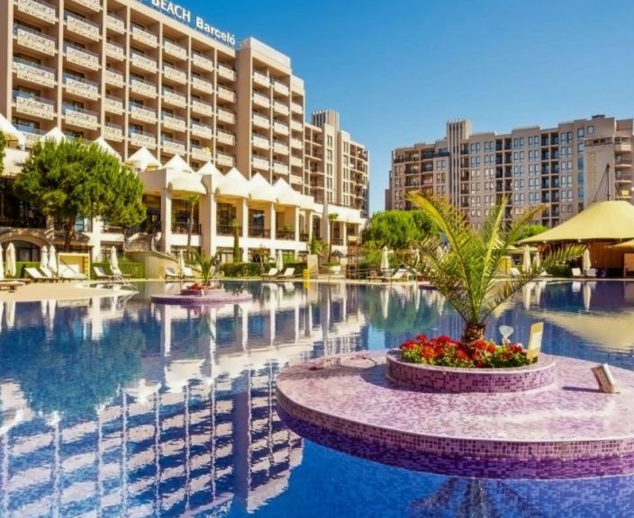 Lepinkitės saulės voniomis Bulgarijoje ir ilsėkitės 5* BARCELO ROYAL BEACH viešbutyje
