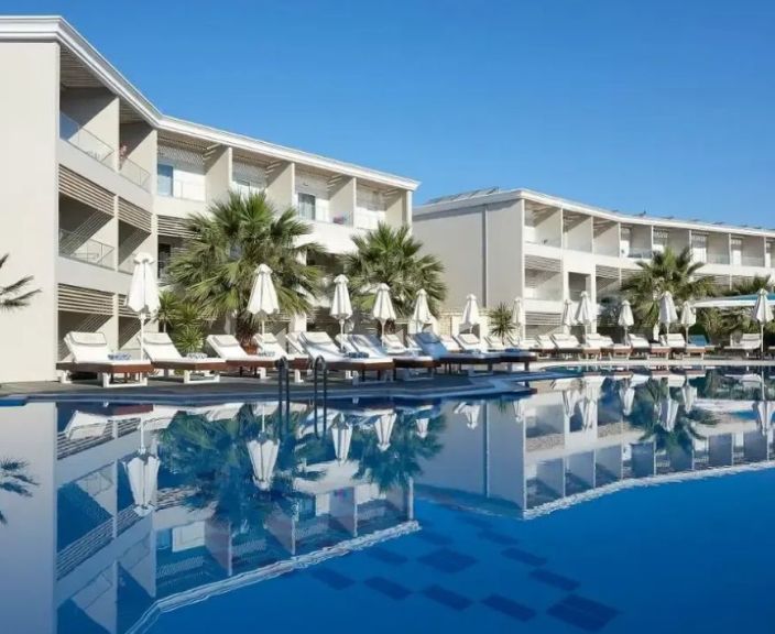 Lepinkitės saulės voniomis Korfu saloje, 5* MYTHOS PALACE RESORT viešbutyje!