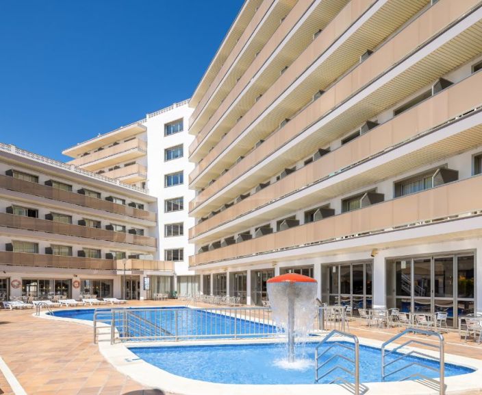 Mėgaukitės saulės voniomis Ispanijoje, 4* H TOP ROYAL STAR LLORET viešbutyje!