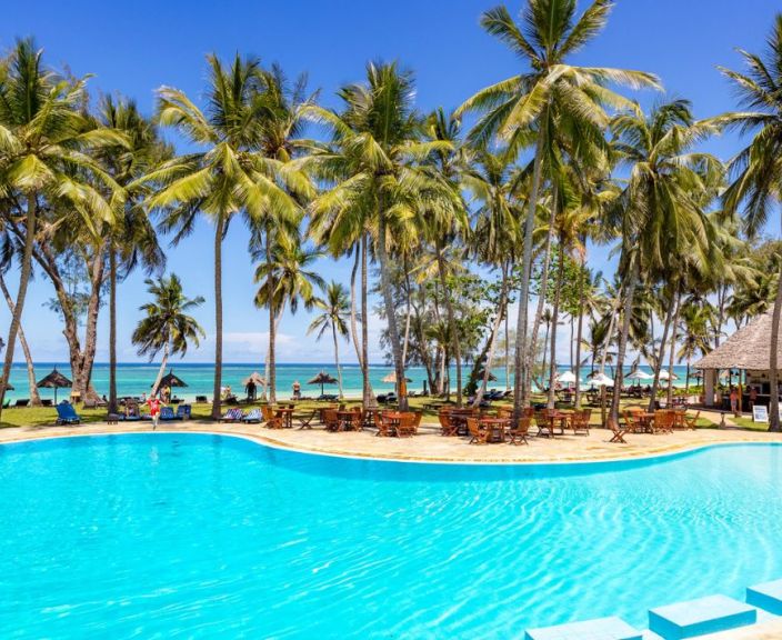 Egzotiškos atostogos ant vandenyno kranto Kenijoje, 4* DIANI SEA LODGE viešbutyje!