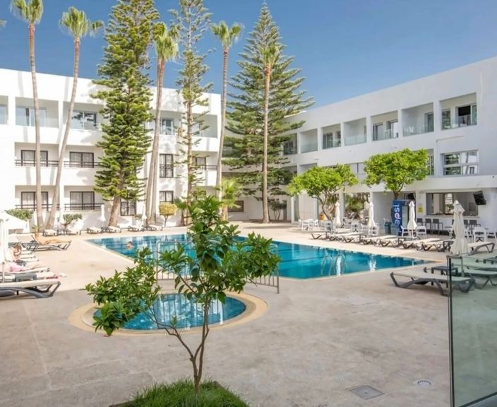 Šiltos ir saulėtos atostogos Kipre, 3* ANTHEA HOTEL APARTMENTS viešbutyje!