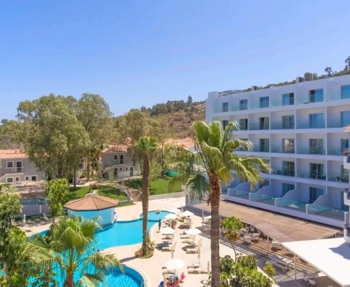 Mėgaukitės saule Kipre, 4* NARCISSOS HOTEL APARTMENTS viešbutyje!
