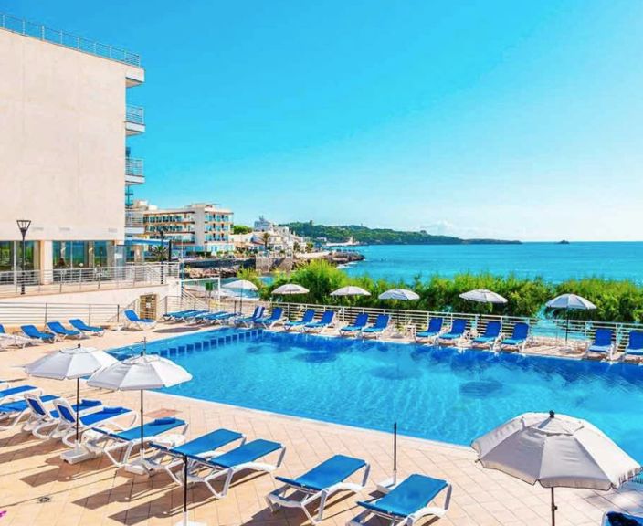 Pasisemkite saulės ir jūros atostogaudami Maljorkoje, 4* HOTEL NA FORANA viešbutyje!