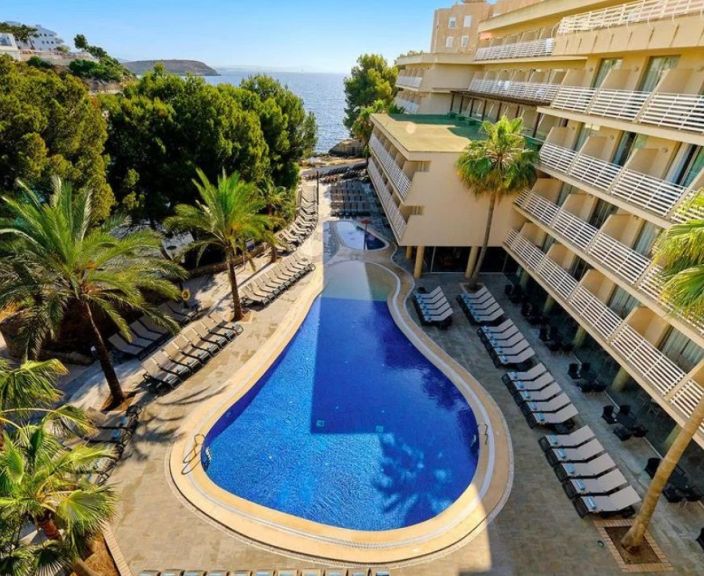 Mėgaukitės poilsiu Maljorkos pakrantėse, 4* OCCIDENTAL CALA VINAS viešbutyje!