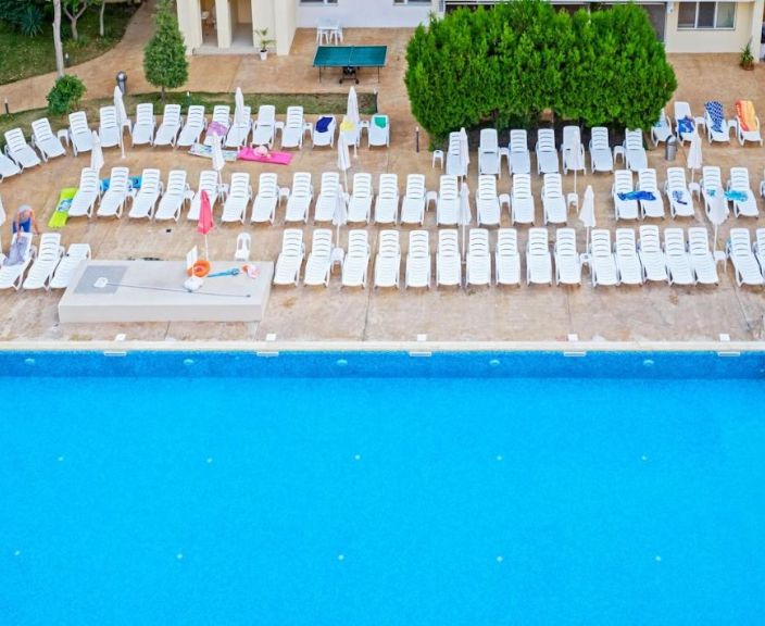 Saulėtoji Bulgarija kviečia poilsiui 3* HOTEL GARDEN NEVIS viešbutyje!