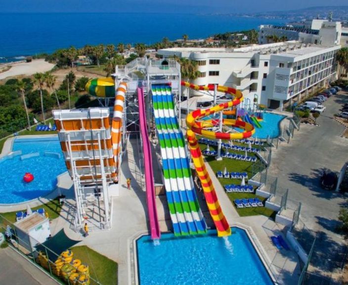 Poilsis visai šeimai Kipre, 4* LEONARDO LAURA BEACH & SPLASH RESORT viešbutyje!