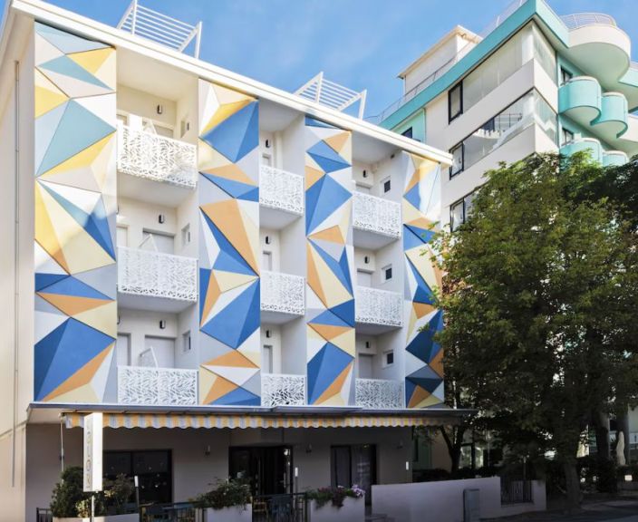 Atostogaukite Italijoje, 3* COLOR HOTEL RIMINI viešbutyje, Riminyje!