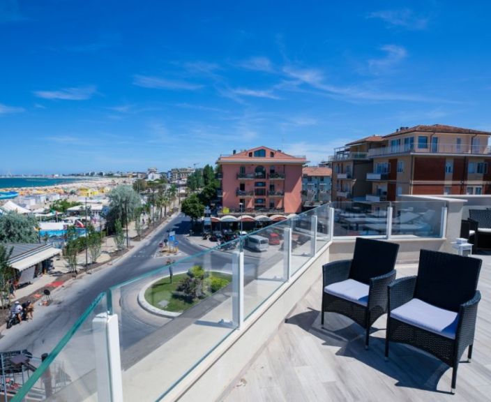 Poilsiaukite Italijos pajūryje, 4* HOTEL BABY viešbutyje!
