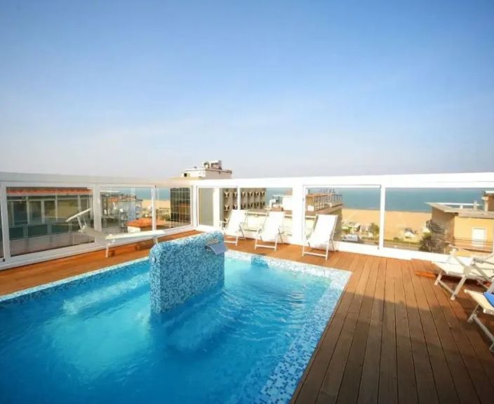 Mėgaukitės saulės voniomis Italijos pajūryje, 4* PANAMA MAJESTIC viešbutyje!