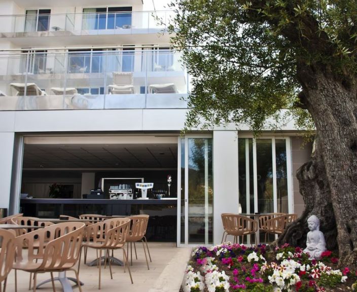 Atpalaiduojančios ispaniškos atostogos Kosta Bravoje 4* viešbutyje EUROPA SPLASH & SPA!