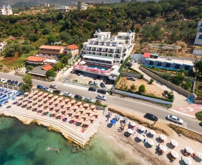 Nesibaigiančios saulės vonios Albanijoje, 4* PICASSO viešbutyje!