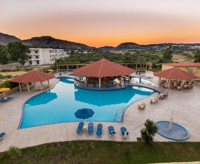 Atostogaukite Rodo saloje, 3* FANTASY RESORT HOTEL daug neišlaidaudami!