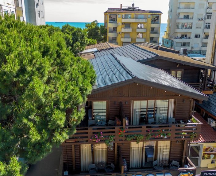 Ilsėkitės taupiai jaukiame Albanijos 3* DOLANIT HOTELS VILA E DRURIT viešbutyje!