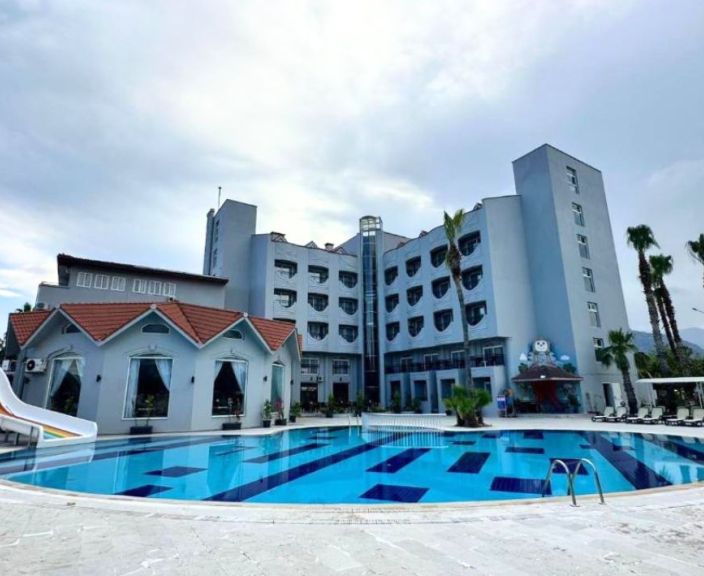 Mėgaukitės karšta Turkijos saule Kemere, 4* CAMYUVA LUNA HOTEL viešbutyje!