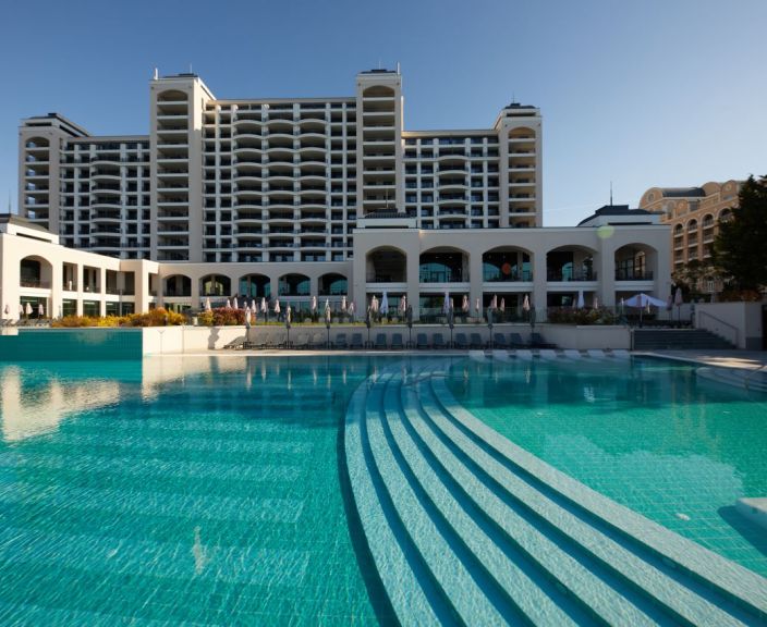 Patirkite išskirtinį poilsį tik suaugusiems prie jūros, 5* SECRETS SUNNY BEACH RESORT & SPA viešbutyje!