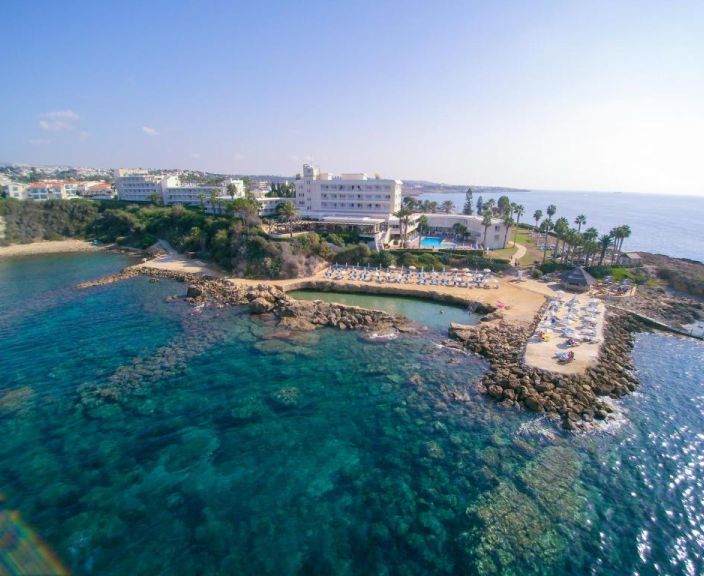 Mėgaukitės Kipro pakrantės grožiu ir ramiomis atostogomis 3* CYNTHIANA BEACH HOTEL viešbutyje!