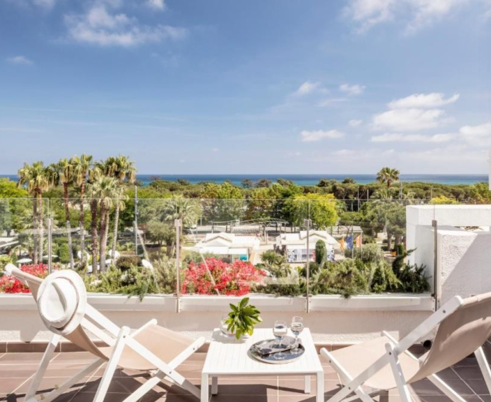 Tikrų atostogų receptas Ispanijoje – poilsis 4* viešbutyje AQUA HOTEL AQUAMARINA & SPA!