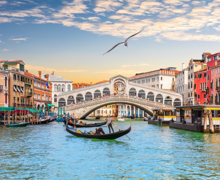 Poilsis jaukiame 2* viešbutyje CANADA VENEZIA Venecijos miesto centre!