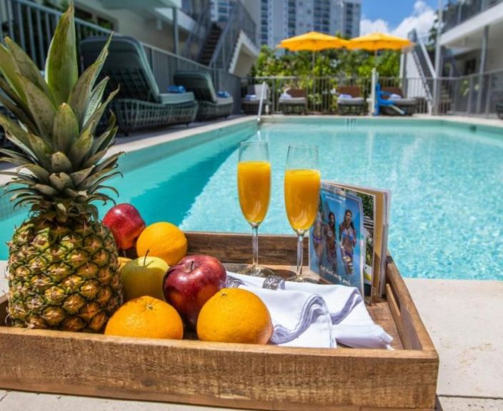 Apsistokite 3* WATERSIDE HOTEL & SUITES viešbutyje ir pajuskite Majamio paplūdimių dvelksmą!!