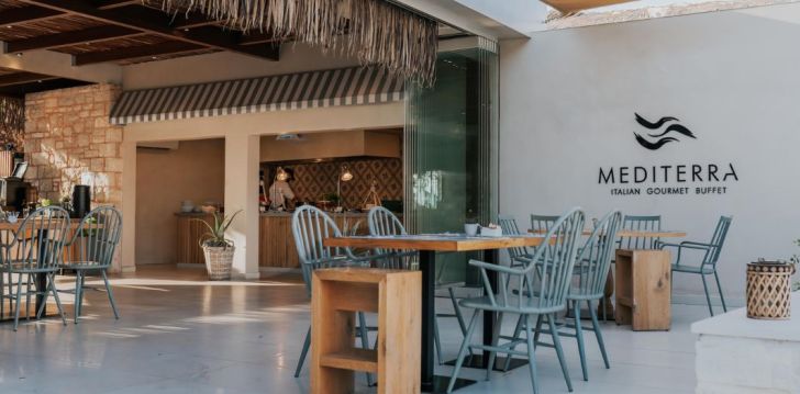 Planuoji kelionę į Graikija? apsistokite 4 viešbutyje STELLA VILLAGE SEASIDE HOTEL. 