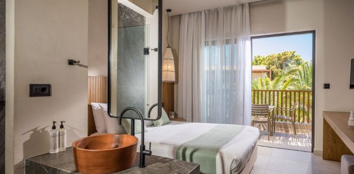 Tavęs laukia poilsis Graikija įsikūrusiame STELLA VILLAGE SEASIDE HOTEL