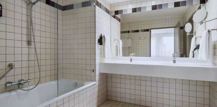 Apsistokite VIENNA HOUSE EASY BY WYNDHAM GUNZBURG viešbutyje už gerą kainą. 