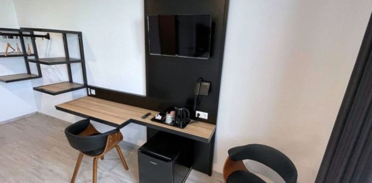 apsistokite YEBS HOTEL viešbutyje už gerą kainą.