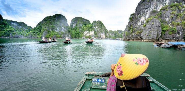 Rinkitės viešbutį SUPER OYO CAPITAL O 387 BACH DUONG HOTEL kelionei į Vietnamas