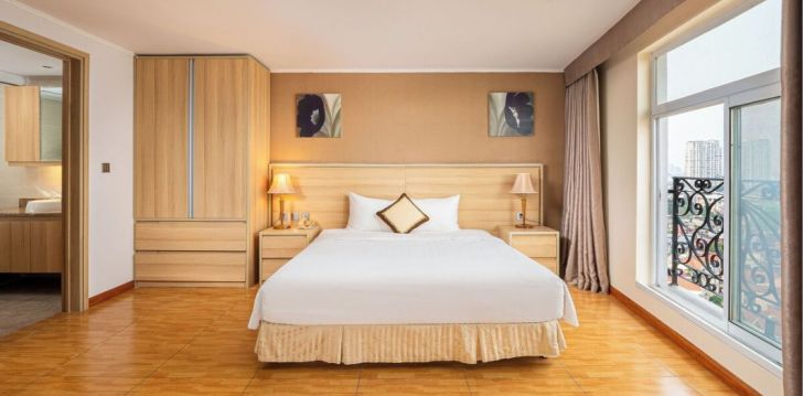 apsistokite SUPER CANDLE HOTEL viešbutyje už gerą kainą.