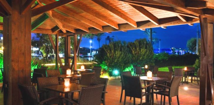 Atostogos Graikija – apsistokite viešbutyje MATOULA BEACH HOTEL